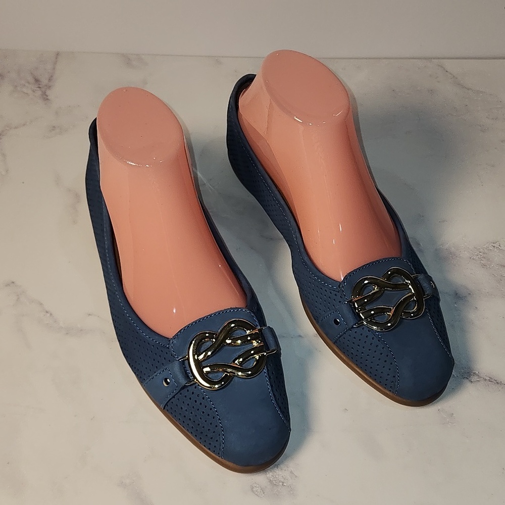 Aerosoles Blue & Gold Flat Comfort Shoes